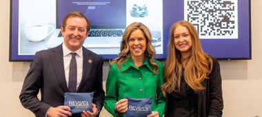 Đệ nhất phu nhân cùng Todd Pillion tại Cardinal News